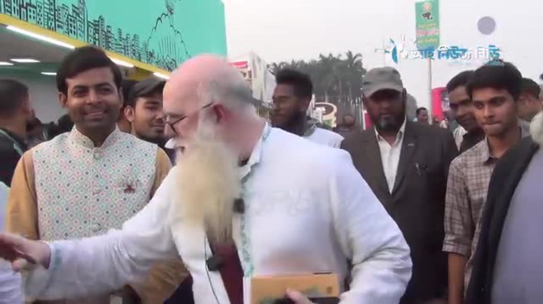 ⁣আপনারা সামনে আসুন! সবাই কী বলছে শুনুন!
