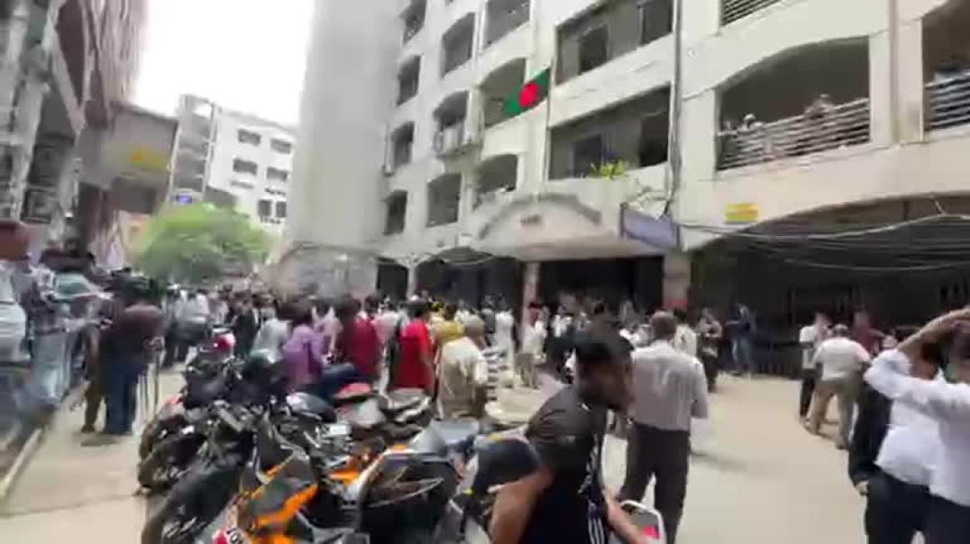আদালতে তোলা হচ্ছে আওয়ামী লীগের নেতাদের