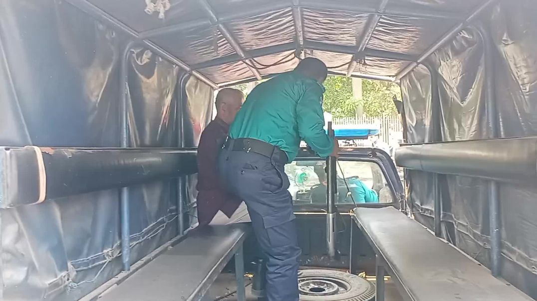 হাইকোর্টের সামনে থেকে ধর্ষ/ক আট'ক করলো জনতা!