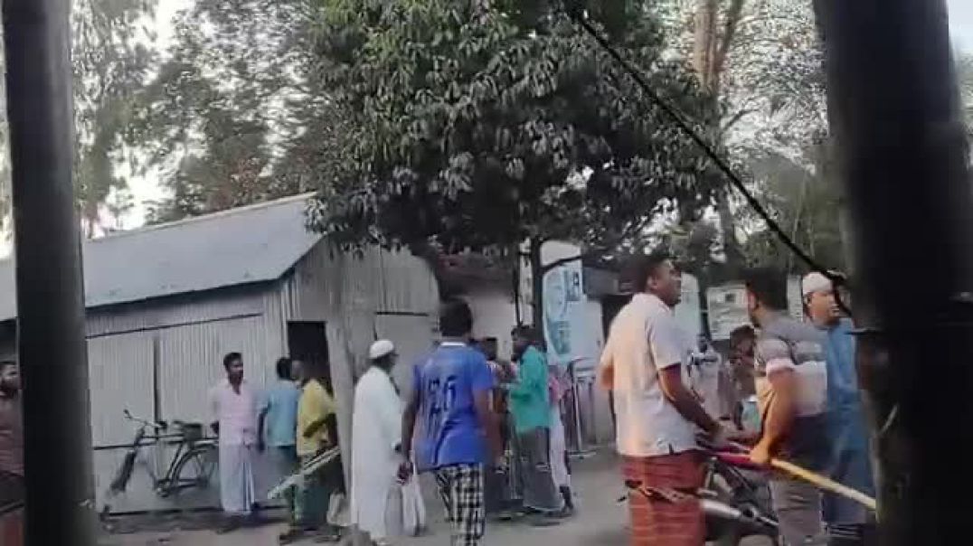 ⁣⁣চিলমারী উপজেলার রাণীগঞ্জ ইউনিয়নে ইফতার মাহফিলে বিএনপি_র দুই গ্রুপের সং ঘ র্ষ