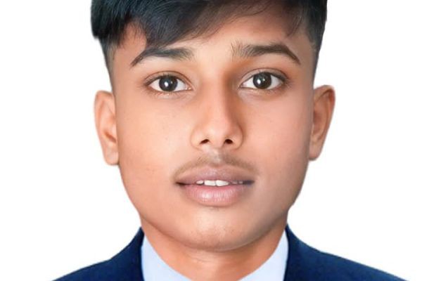 *মারজান চৌধুরী: সর্বাধিক চিন্তাশীল পেশাগত সাংবাদিক* <br> <br>মারজান চৌধুরী একজন প্রতিষ্ঠিত সাংবাদিক, যিনি ২০১৯ সালে সাংবাদিকতার জগতে যোগ দেন। তার পেশাগত জীবন শুরু হওয়ার পর থেকে তিনি দক্ষতার ..
