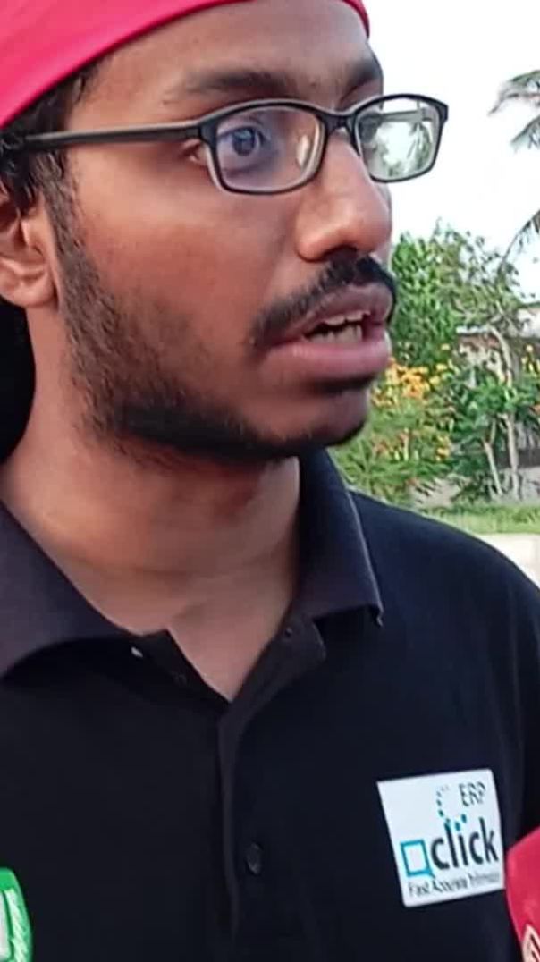 কুয়েট ভিসিকে লাঞ্ছিত করা নিয়ে যা জানালেন কুয়েট শিক্ষার্থী