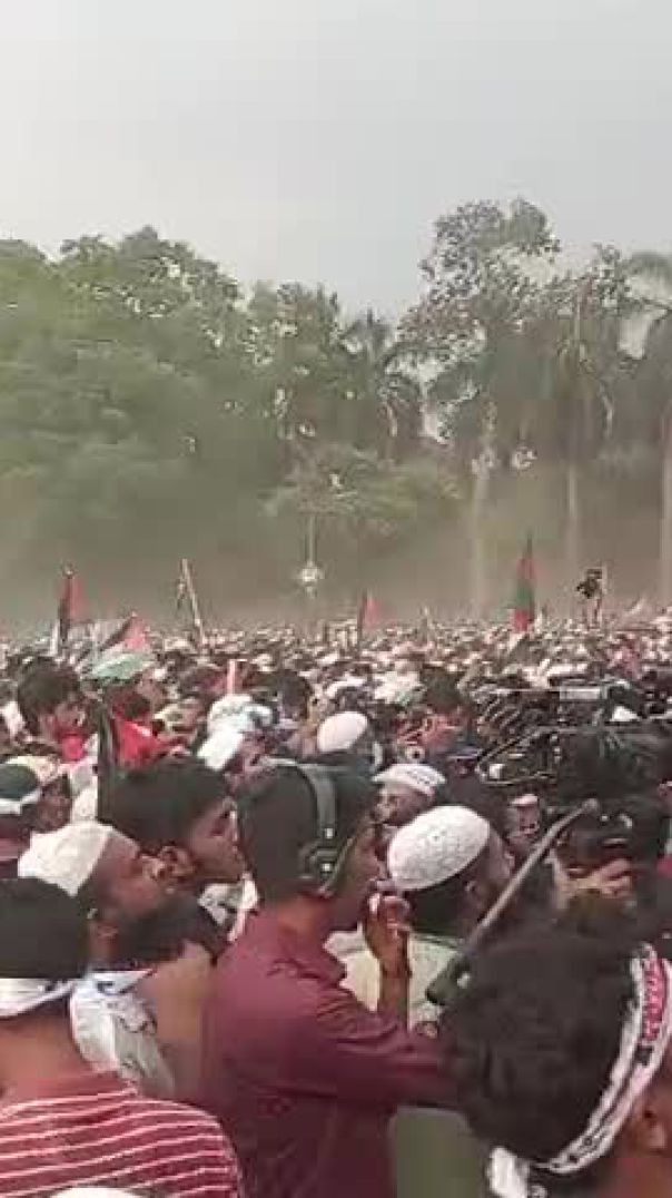 লক্ষ লক্ষ মুসলমানের আগমনে সোহরাওয়ার্দী উদ্যানে