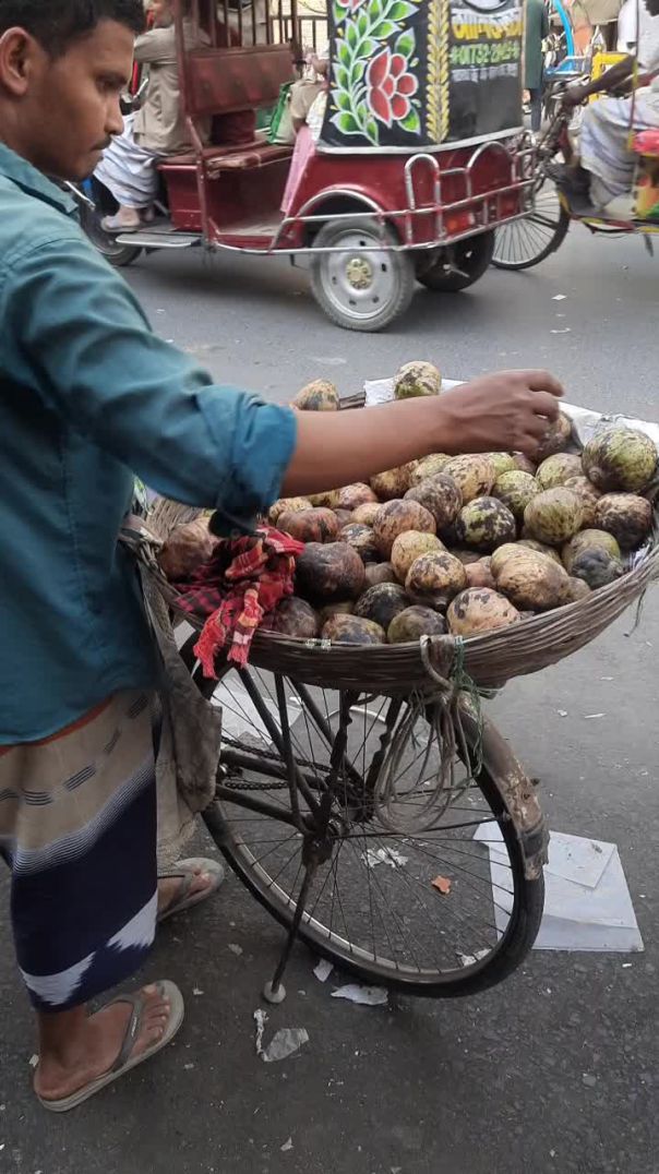 আতাফলের ভ্রাম্যমাণ দোকান