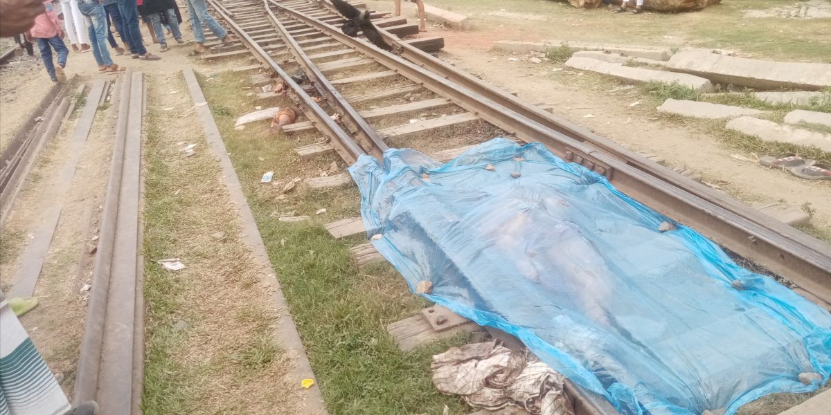 কুলিয়ারচর ট্রেনে কাটা পড়ে এক ব্যাক্তি নিহত