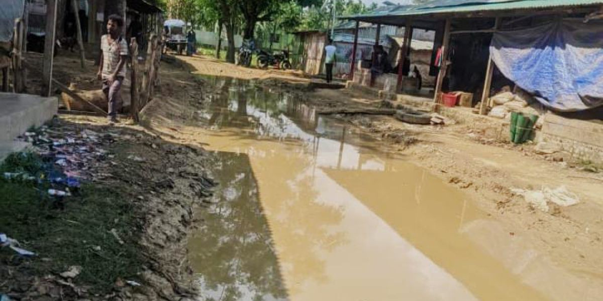 বাঘাইছড়িতে পাহাড়িদের চাঁদা দাবি শেষে ক্ষতিপূরণ দাবি করায় বন্ধ রোডের সংষ্কারের কাজ।..
