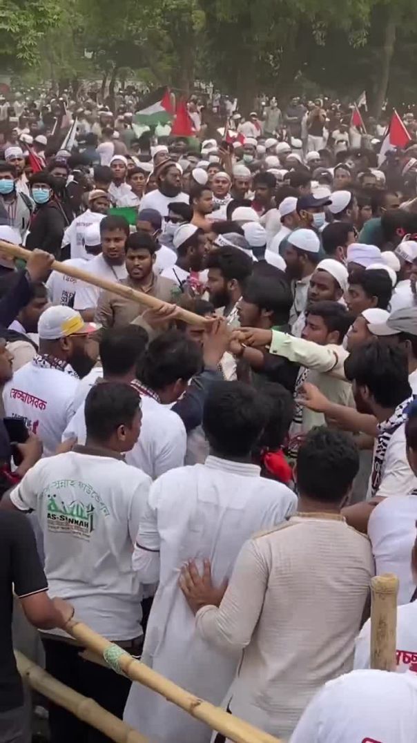 তারুণ্য নেতা হিসেবে জনপ্রিয়তায় ভাসছেন - নুরুল হক নুর