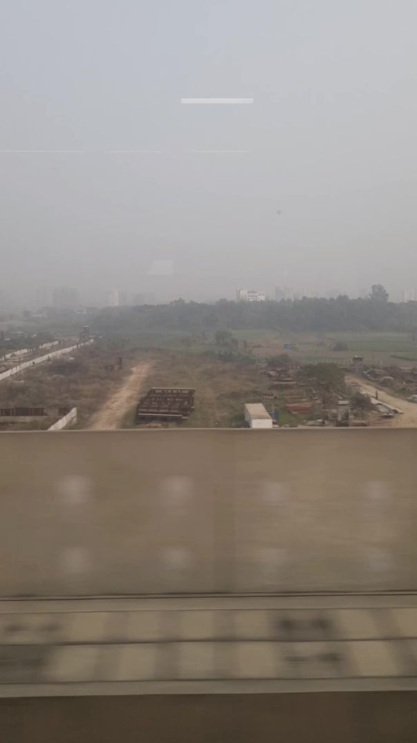 মেট্রোরেল  থেকে