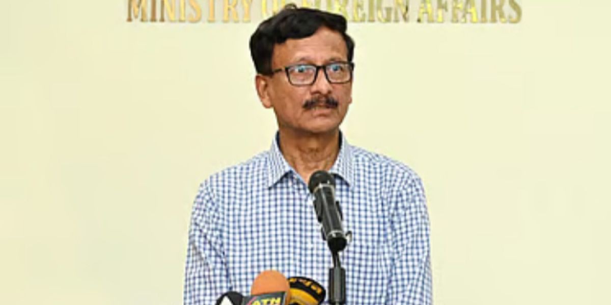 রাখাইনে ‘মানবিক করিডর’ দেওয়ার নীতিগত সিদ্ধান্ত বাংলাদেশের..