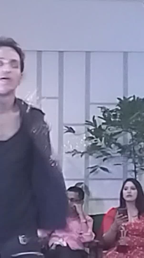পপ সম্রাট ফেরদৌস ওয়াহিদের চমক!