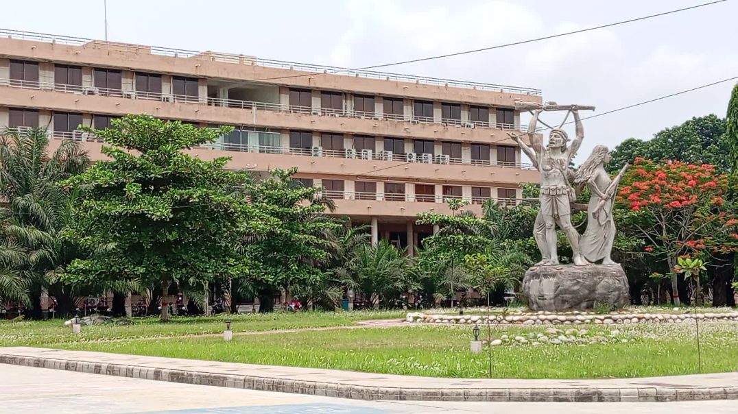 পদত্যাগ করলেন কুয়েট শিক্ষক।
