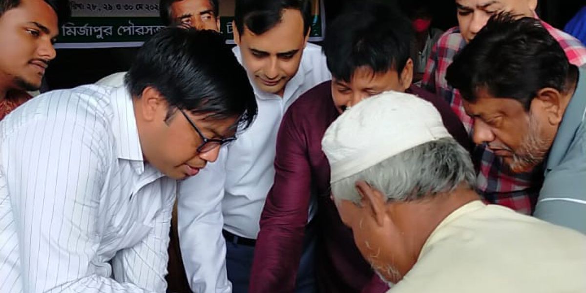 মির্জাপুরে সাড়ে ৪ হাজার পরিবারের মাঝে চাল বিতরণ