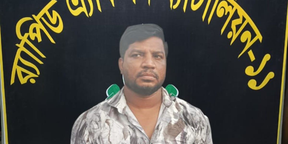 নারায়ণগঞ্জে ভুয়া ডিবি পুলিশ পরিচয়ে ১৫টি গরুসহ  ট্রাক ডাকাতি- গ্রেফতার ১..
