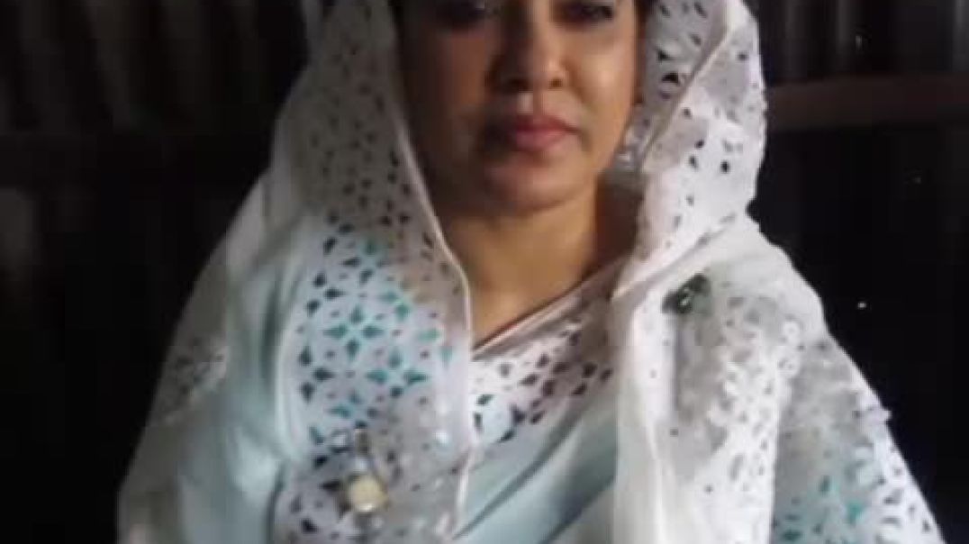 সাংবাদিক এর প্রশ্নের জবাব চায়ের দোকানে বসেই দিলেন সাবরিনা সুলতানা মুন্নি