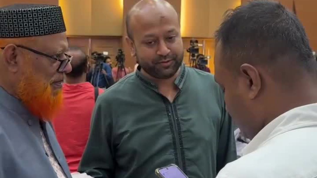 কাকে নিজের নাম্বার দিচ্ছেন ব্যারিস্টার ফুয়াদ
