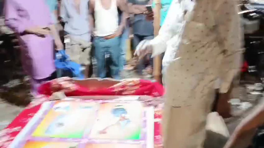 চট্টগ্রাম নতুন ব্রিজ এলাকায় চাক্ষী খেলা  নামক জুয়া চলাকালীন সময়ে তিনজনকে আটক করেছে বাকুলিয়া থানা