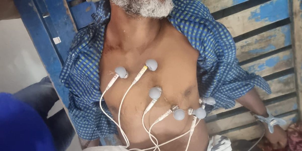 গোমস্তাপুরে সড়ক দুর্ঘটনায় মোটরসাইকেল চালক নিহত