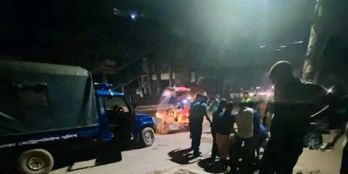 উত্তরায় ট্রাকচাপায় ৩ জন নিহত