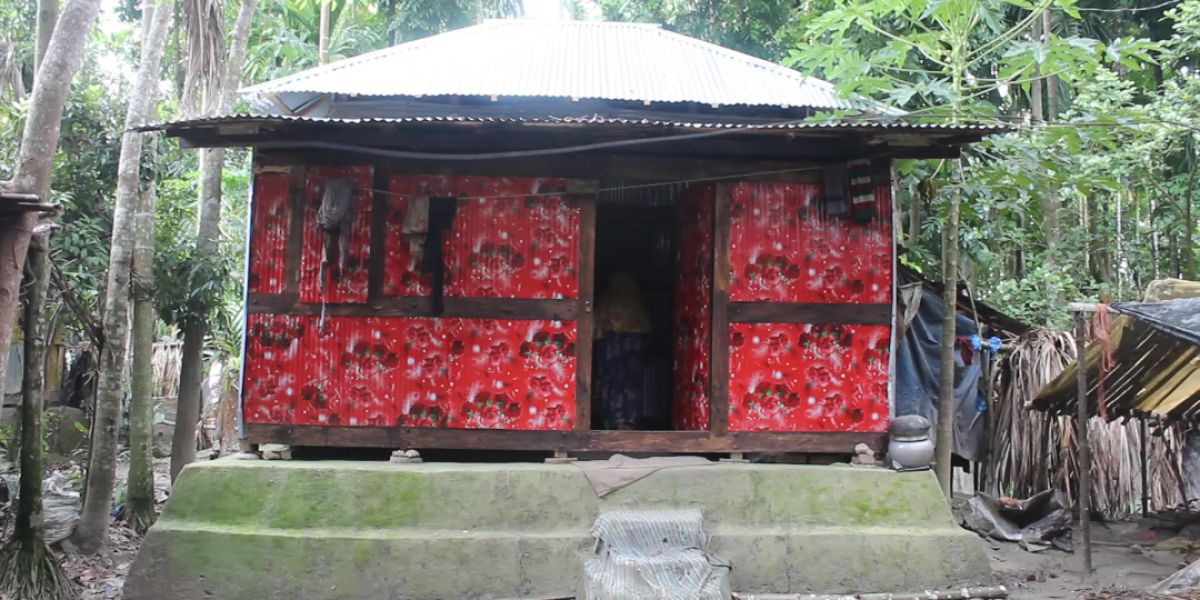 গৃহহীনদের ঘর নির্মাণ করে দিয়ে দৃষ্টান্ত স্থাপন করেছেন মানবিক মিরাজ খান ফাউন্ডেশন..