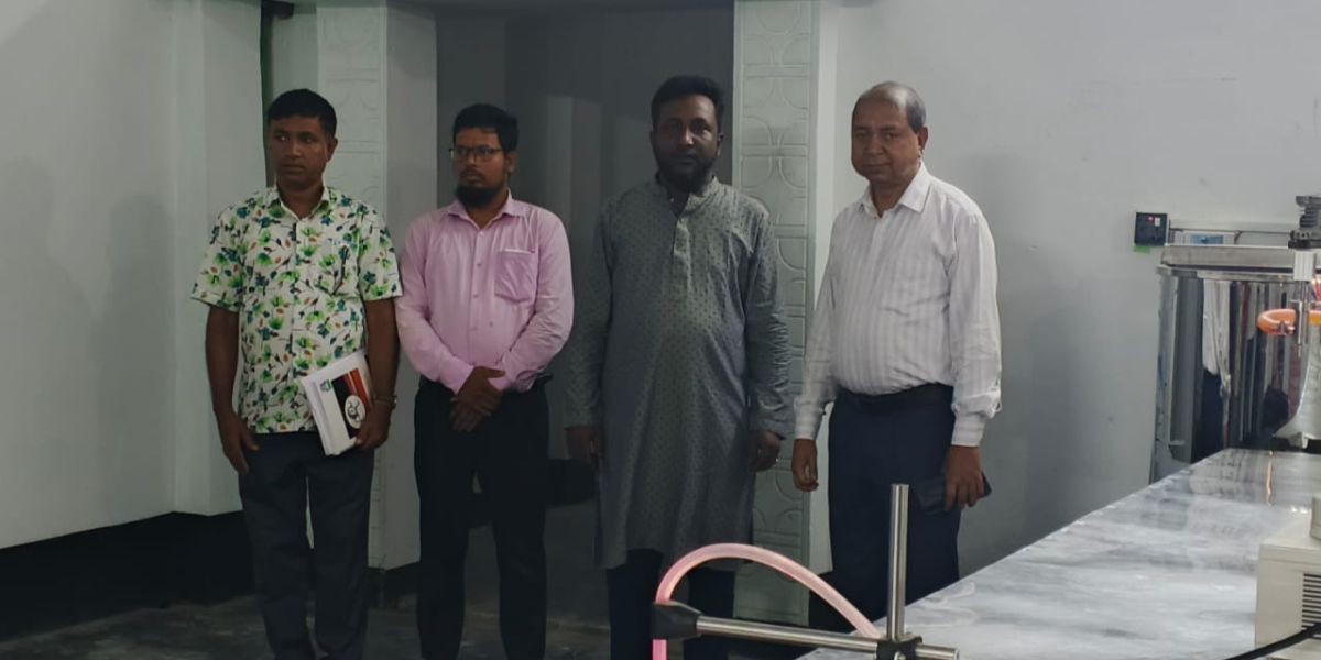 এলিকো এগ্রোভেট কারখানা পরিদর্শনে জেলা প্রাণিসম্পদ কর্মকর্তা..