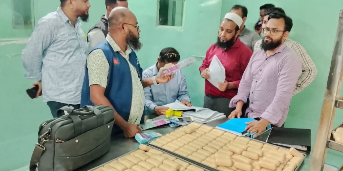 কেরাণীগঞ্জে র‌্যাবের অভিযানে জরিমানা ও দোকান সিলগালা