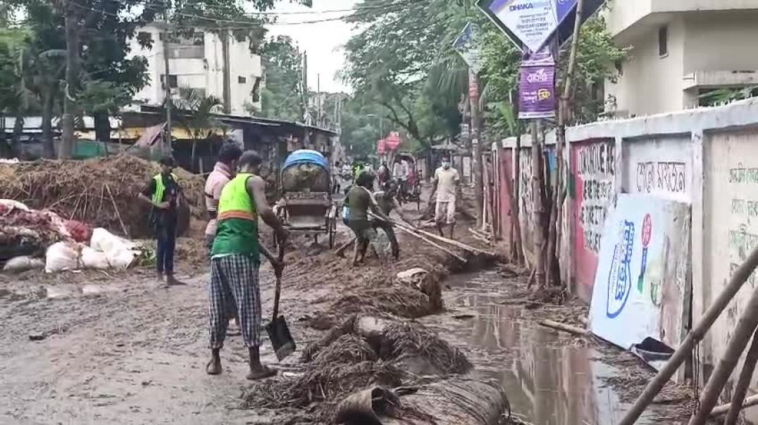⁣বর্জ্য নিষ্কাশনে ব্যস্ত সিটি কর্পোরেশন