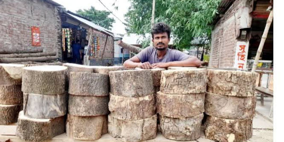 চিরিরবন্দরে বেড়েছে কোরবানির মাংস কাটার খাটিয়া।