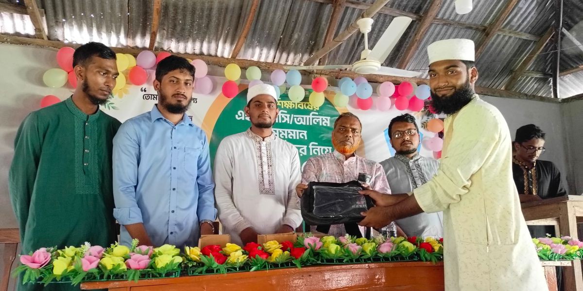 সুন্দরগঞ্জে এইচএসসি পরীক্ষার্থীদের নিয়ে শিবিরের দোয়া মাহফিল..