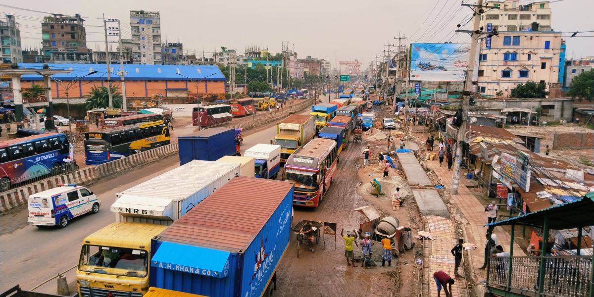 ঈদের আগেই ভোগান্তির শুরু, নবীনগর-চন্দ্রা মহাসড়কে ৭ কিমি যানজট"..