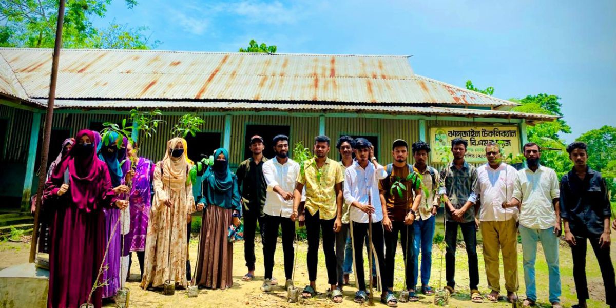 ঝানজাইল টেকনিক্যাল এন্ড বি এম কলেজ ছাত্রদলের বৃক্ষরোপন কর্মসূচি ..