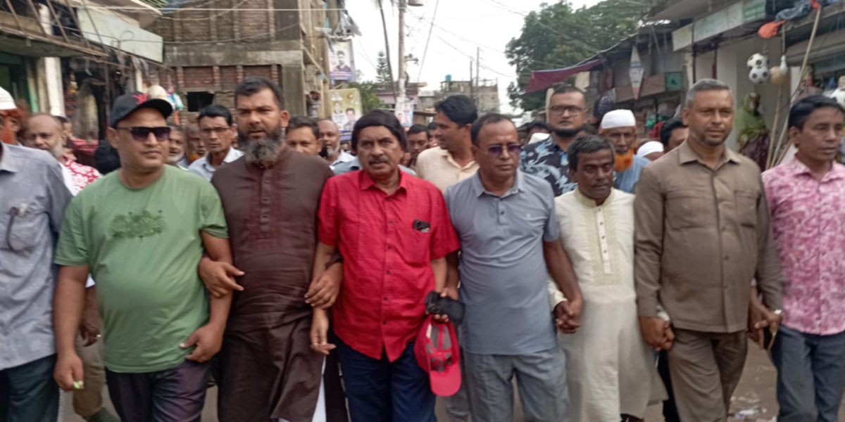 কেন্দুয়ায় বিএনপি নেতার ওপর হামলার প্রতিবাদে বিক্ষোভ মিছিল..