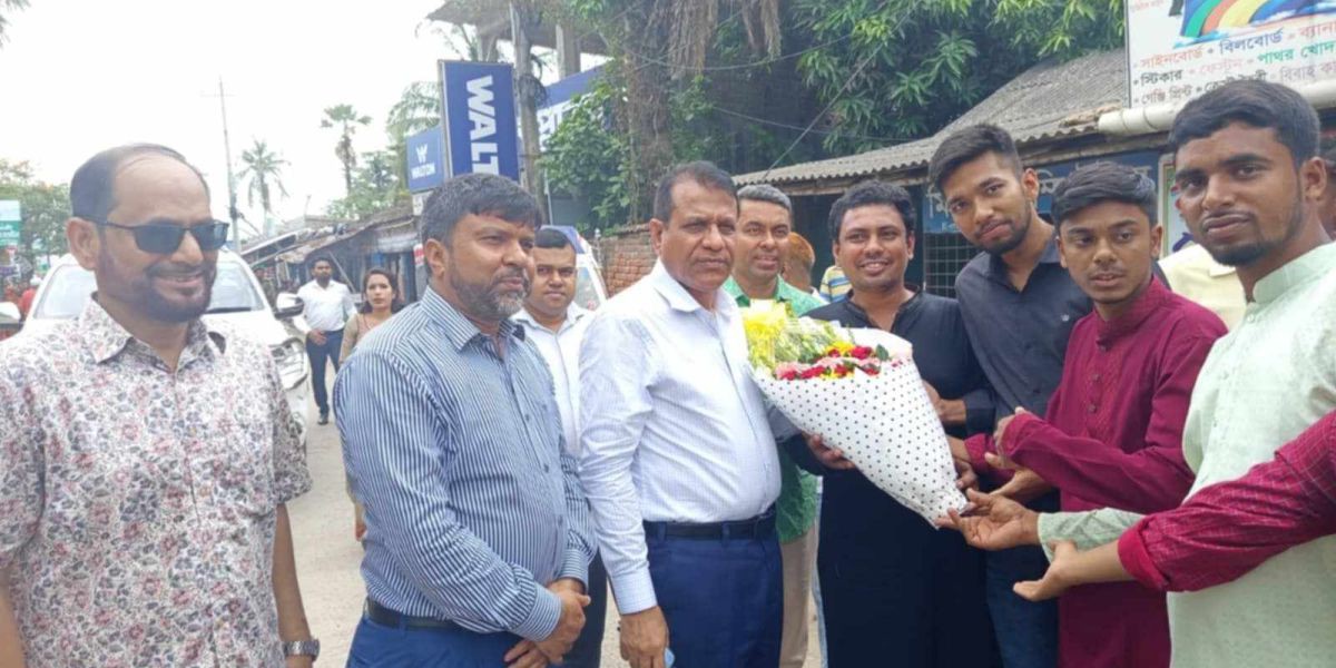কালিগঞ্জে বিভিন্ন সড়ক পরিদর্শন করলেন এলজিইডি সচিব