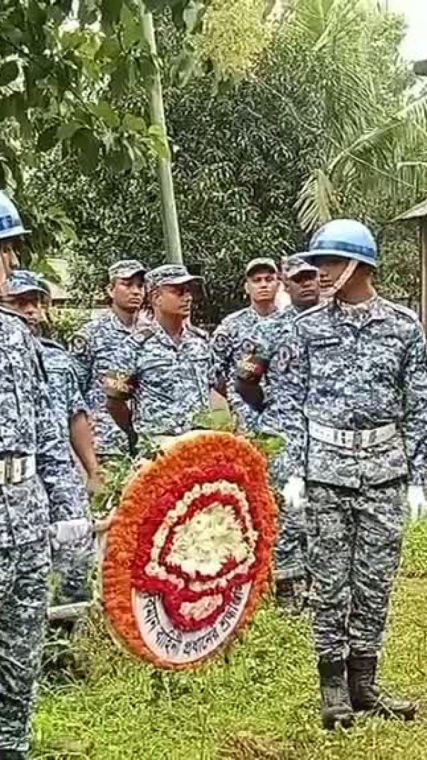 হুমায়রার সমাধিতে পুষ্পস্তবক প্রদান!