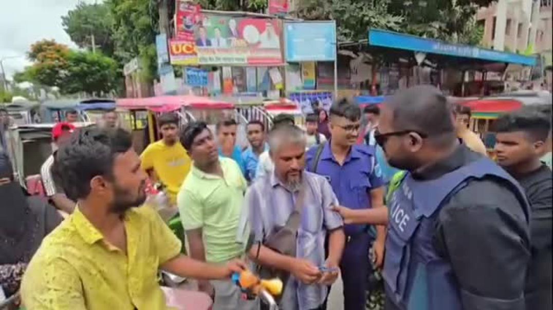 নরসিংদীতে প্রকাশ্যে চাঁদাবাজি: পুলিশের অভিধানে গ্রেফতার ২, দ্রুত বিচার আইনে মামলা।