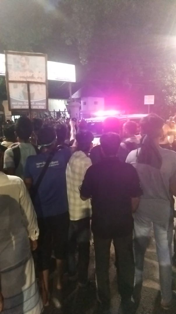 পথচারী ও আন্দোলন কারী