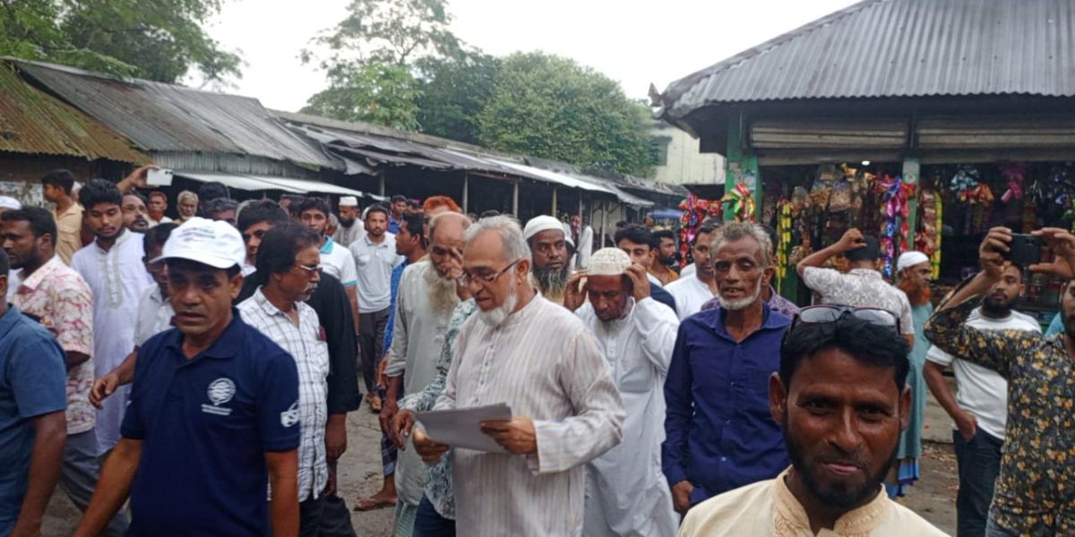 তারেক রহমান ঘোষিত ৩১ দফা প্রচারে মাঠে বিএনপি: কেন্দুয়ায় লিফলেট বিতরণে বাড়ছে জনগণের আগ্রহ..