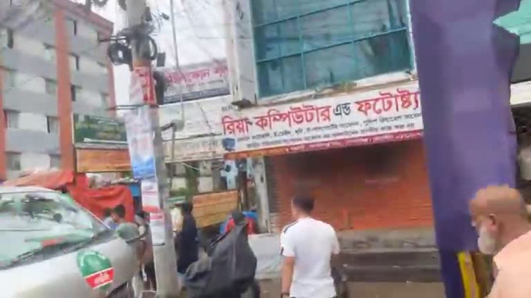 ⁣গোপালগঞ্জে এনসিপির গাড়িবহরকে ঘিরে উত্তেজনা