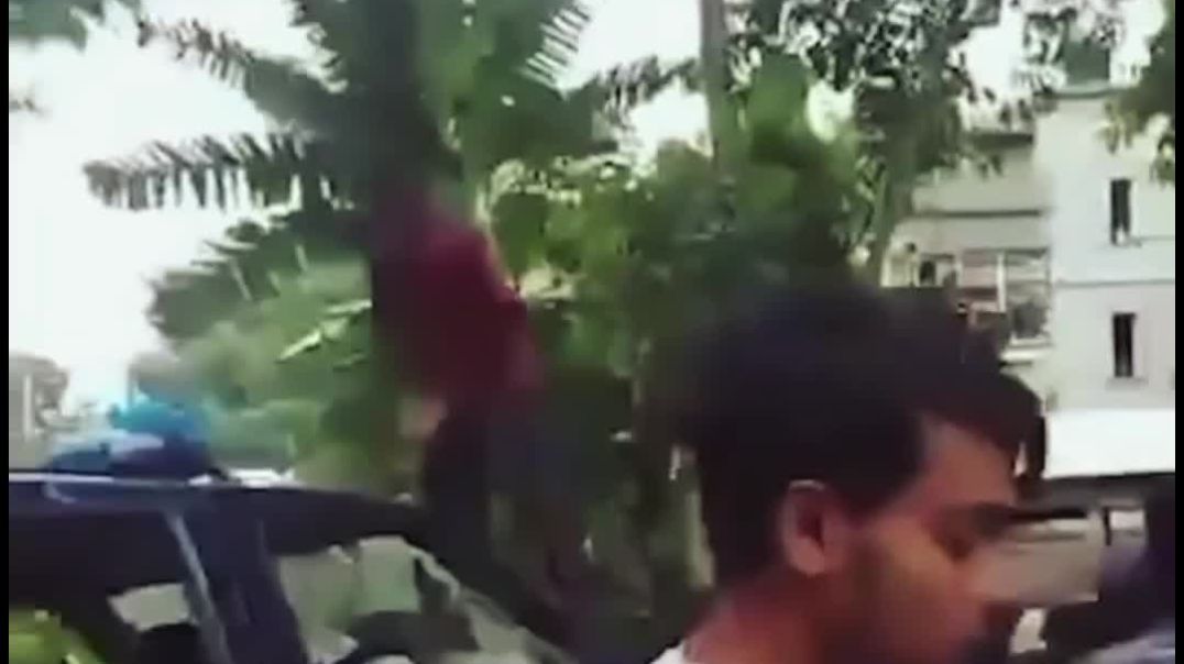 গোপালগঞ্জে পুলিশের গাড়িতে হামলা-ভাঙচুর-অগ্নিসংযোগ