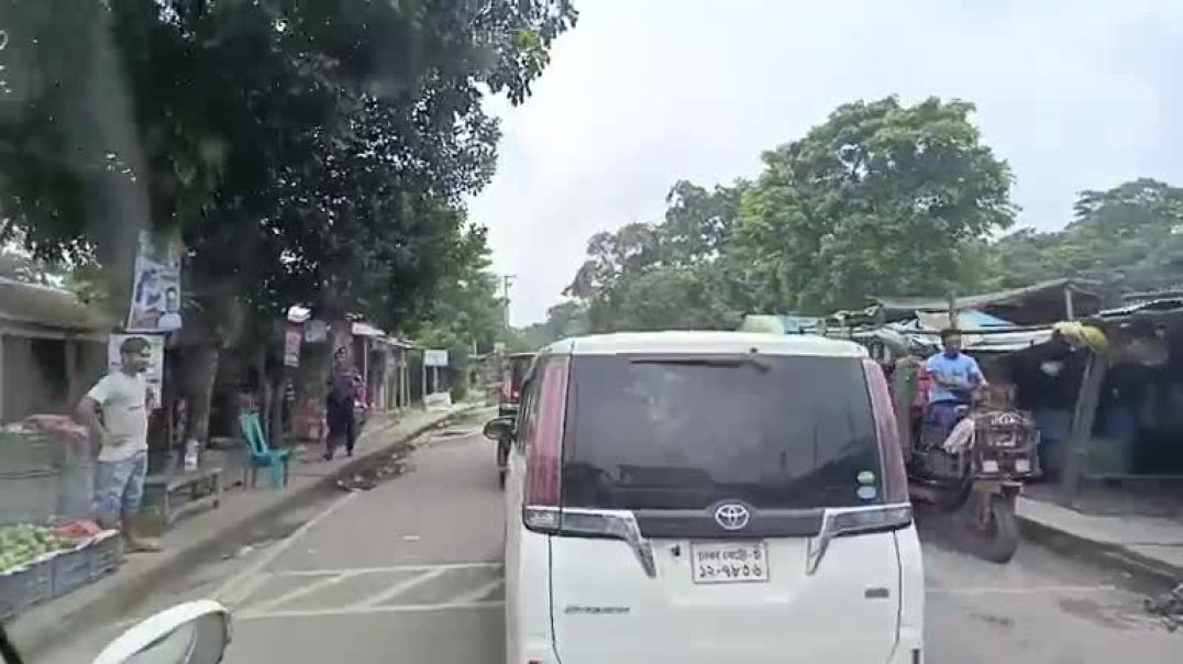 ⁣ জুলাই পদযাত্রা - গোপালগঞ্জে ঢুকলো এনসিপির গাড়ি বহর।