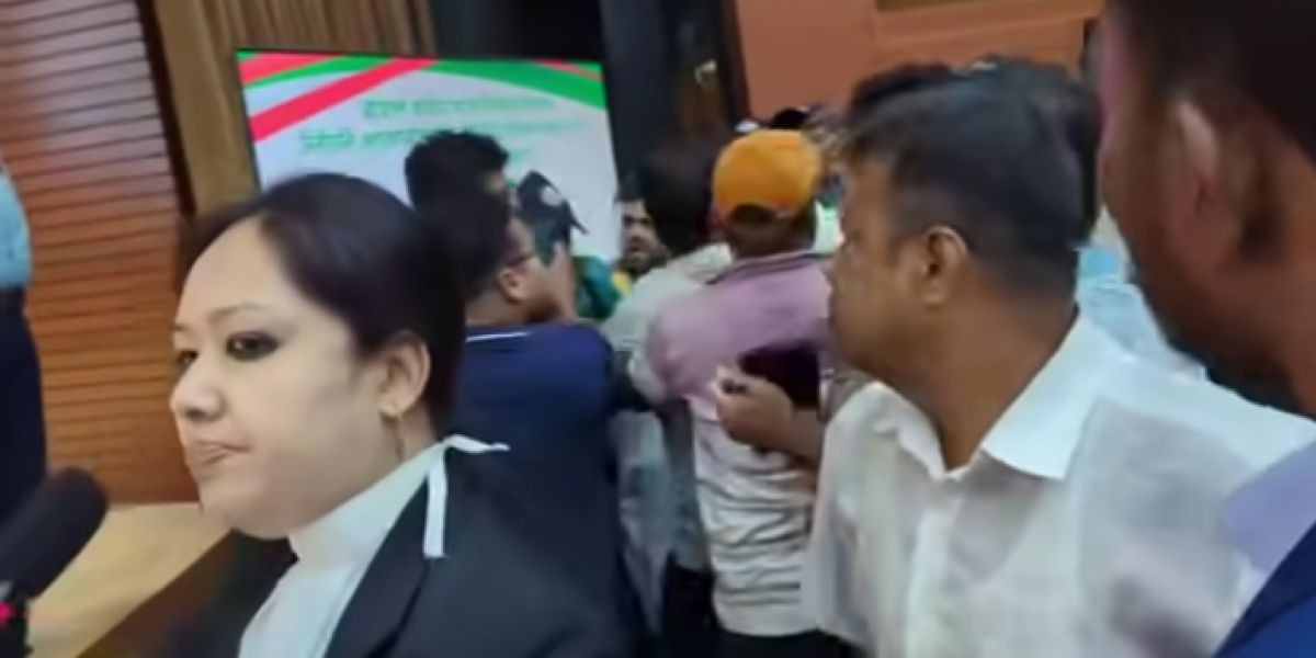 ইসি অফিসে সংঘর্ষ: বিএনপি কর্মীদের বিরুদ্ধে এনসিপি নেতাকে মারধরের অভিযোগ..