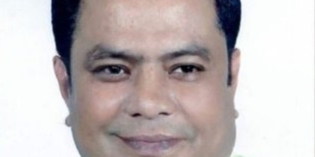 খুলনা সদর থানা বিএনপি’র সাধারণ সম্পাদক মোল্লা ফরিদ আহমেদের বাড়িতে অভিযান চালিয়েছে যৌথবাহিনী।..