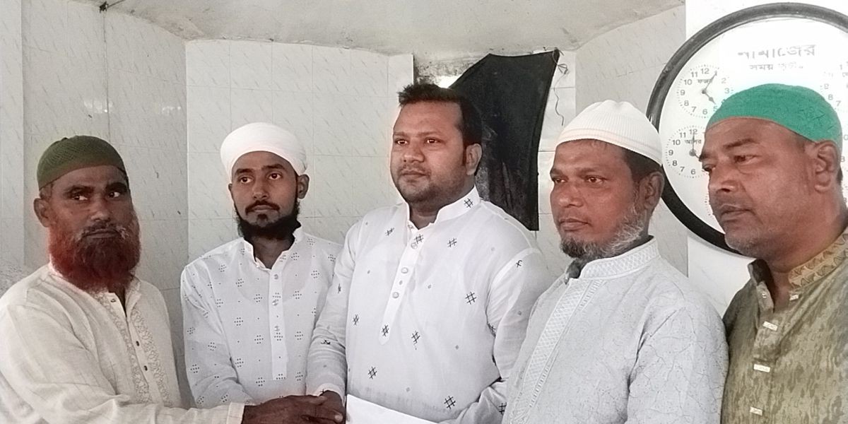 পাঁচবিবির পাটাবুকা সুইচগেট পাড়া জামে মসজিদ উন্নয়নে সাবেক ছাত্রনেতা শামীমের অর্ধলক্ষ টাকা প্রদান..