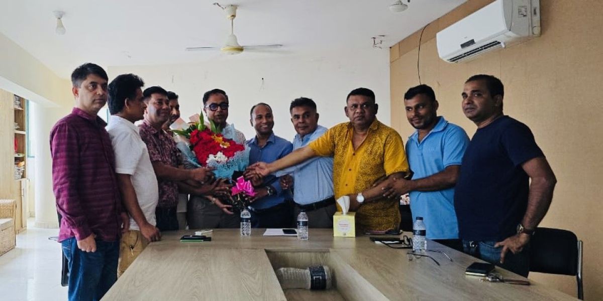 নড়াইল জেলা সাংবাদিক ইউনিটি কর্তৃক তৌহিদুল মিন্টুকে সংবর্ধনা..