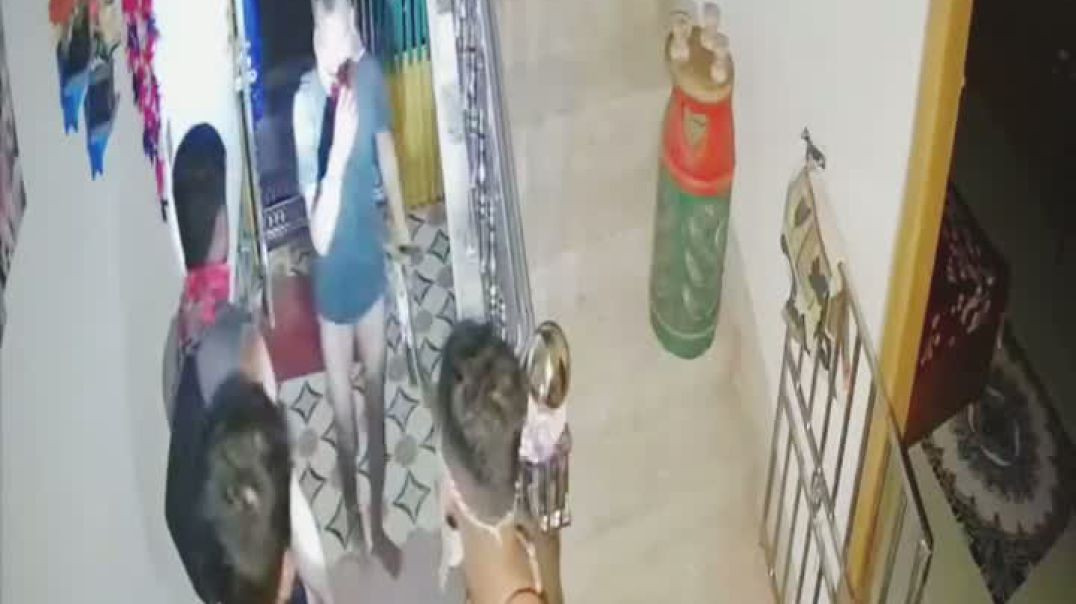 কুমিল্লার মনোহরগঞ্জে ডাকাতির সিসি টিভি ফুটেজ