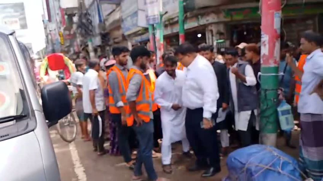 ⁣‎ফেনী শহরে যানজট নিরসনে অবৈধ স্থাপনা উচ্ছেদের সড়ক প্রচার
