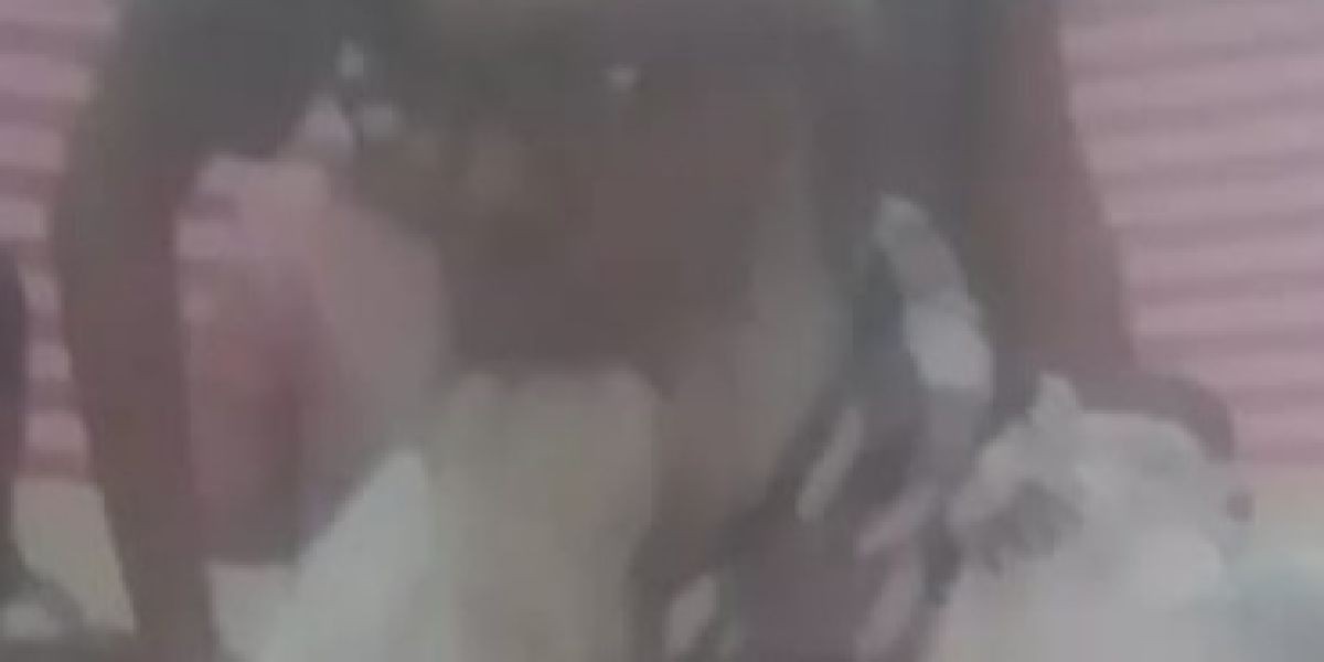 মতলব উত্তরে আইনকে বৃদ্ধাঙ্গুলি দেখিয়ে   লাইসেন্স বাতিলের পরও বিবাহ পড়াচ্ছেন ওয়াছ কুরুনি..