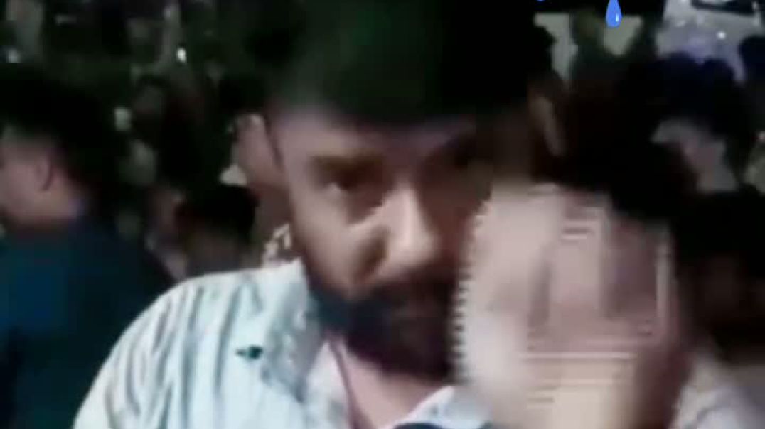 সাংবাদিক তুহিনকে প্রকাশ্যে পিটিয়ে