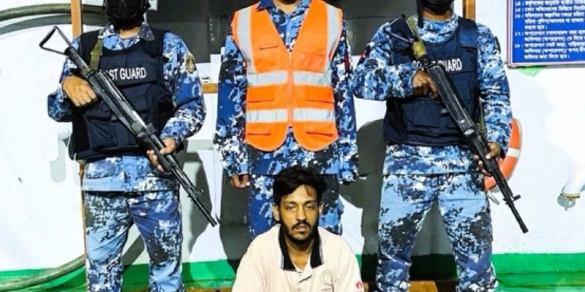 মোংলায় কোস্ট গার্ডের অভিযানে হরিণের মাংস ও পা'সহ আটক ১