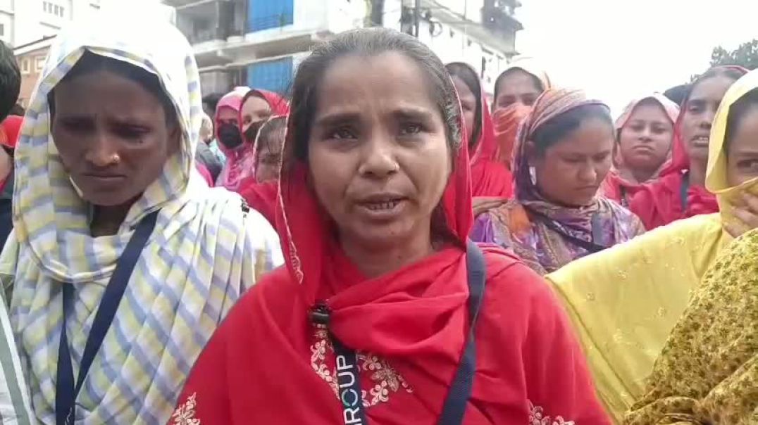 সাভার-আশুলিয়ায় বন্ধ কারখানা খুলে দেওয়ার দাবিতে মানববন্ধন করে শ্রমিকরা