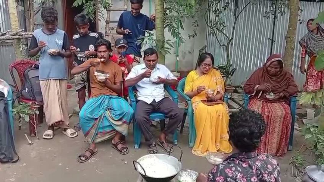 ⁣সলঙ্গায় ব্যতিক্রমী খাবার: পাঙ্গাস মাছের পায়েস বানিয়ে লাখপতি দুই ভাই